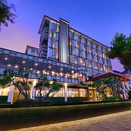 Harper Malioboro Yogyakarta By Aston Hotel Exterior photo