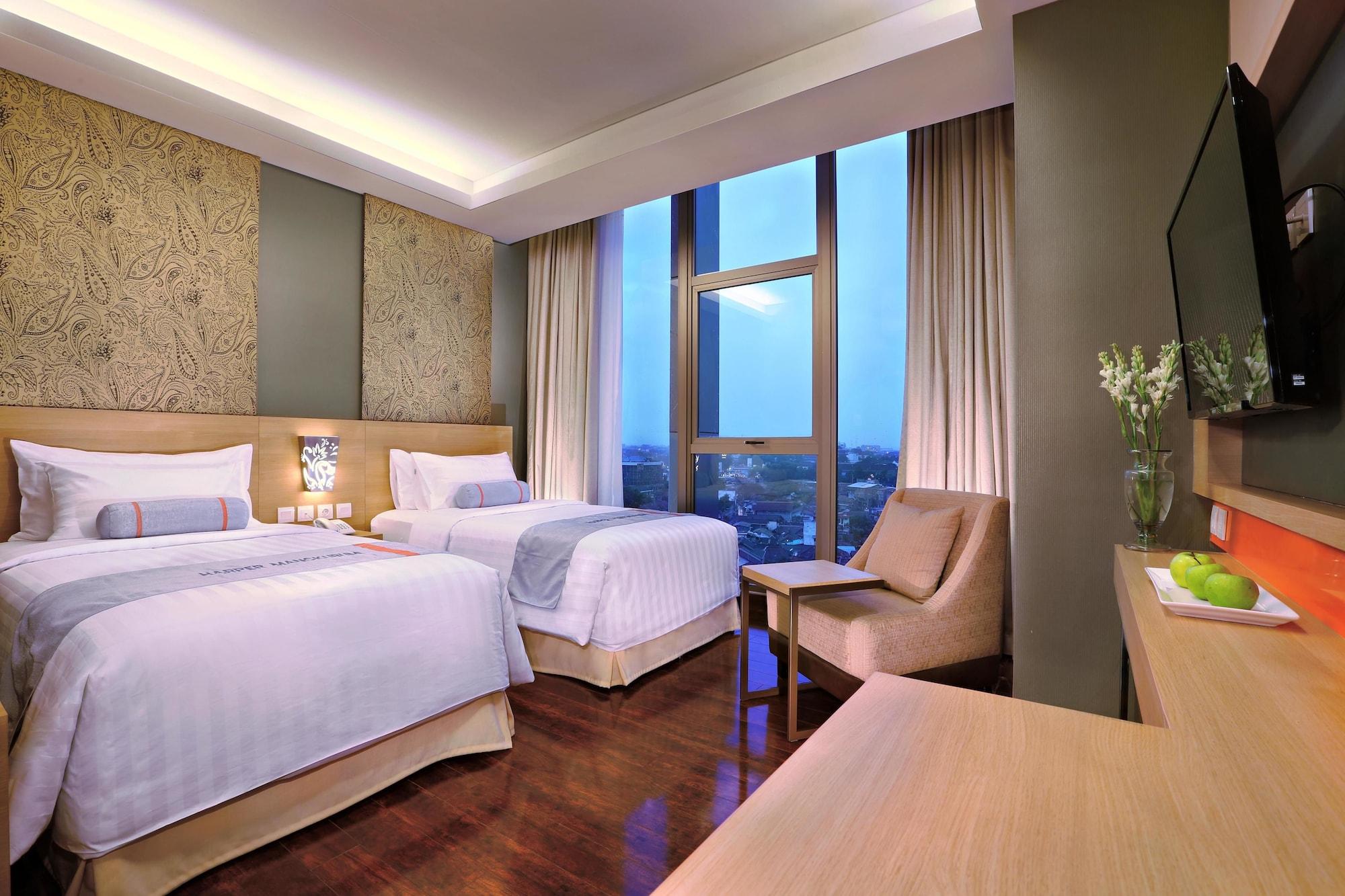 Harper Malioboro Yogyakarta By Aston Hotel Exterior photo
