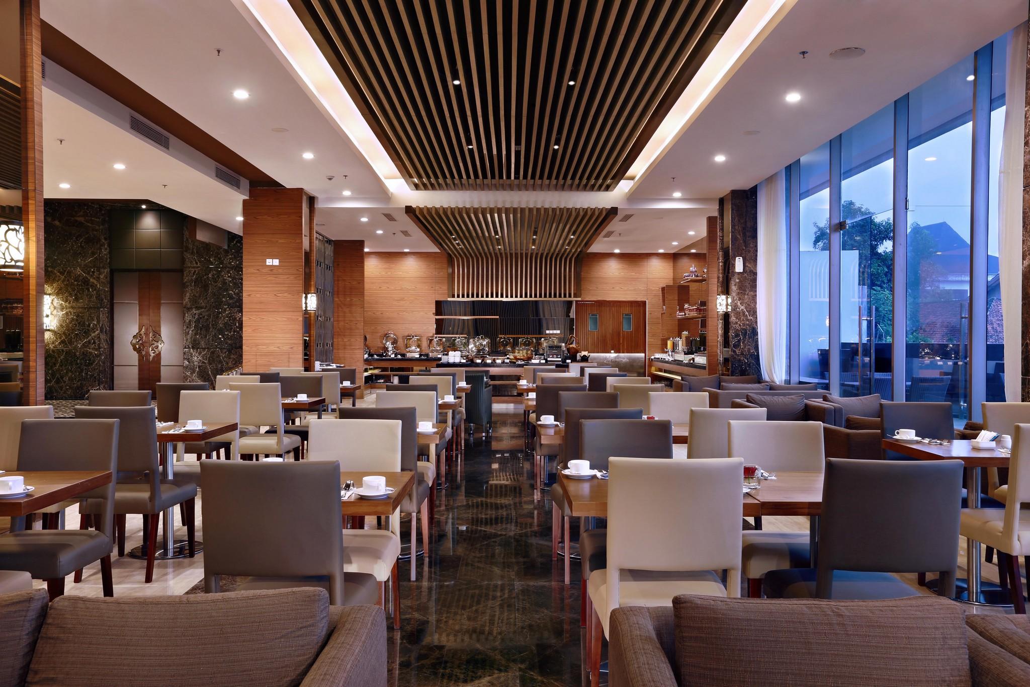 Harper Malioboro Yogyakarta By Aston Hotel Exterior photo