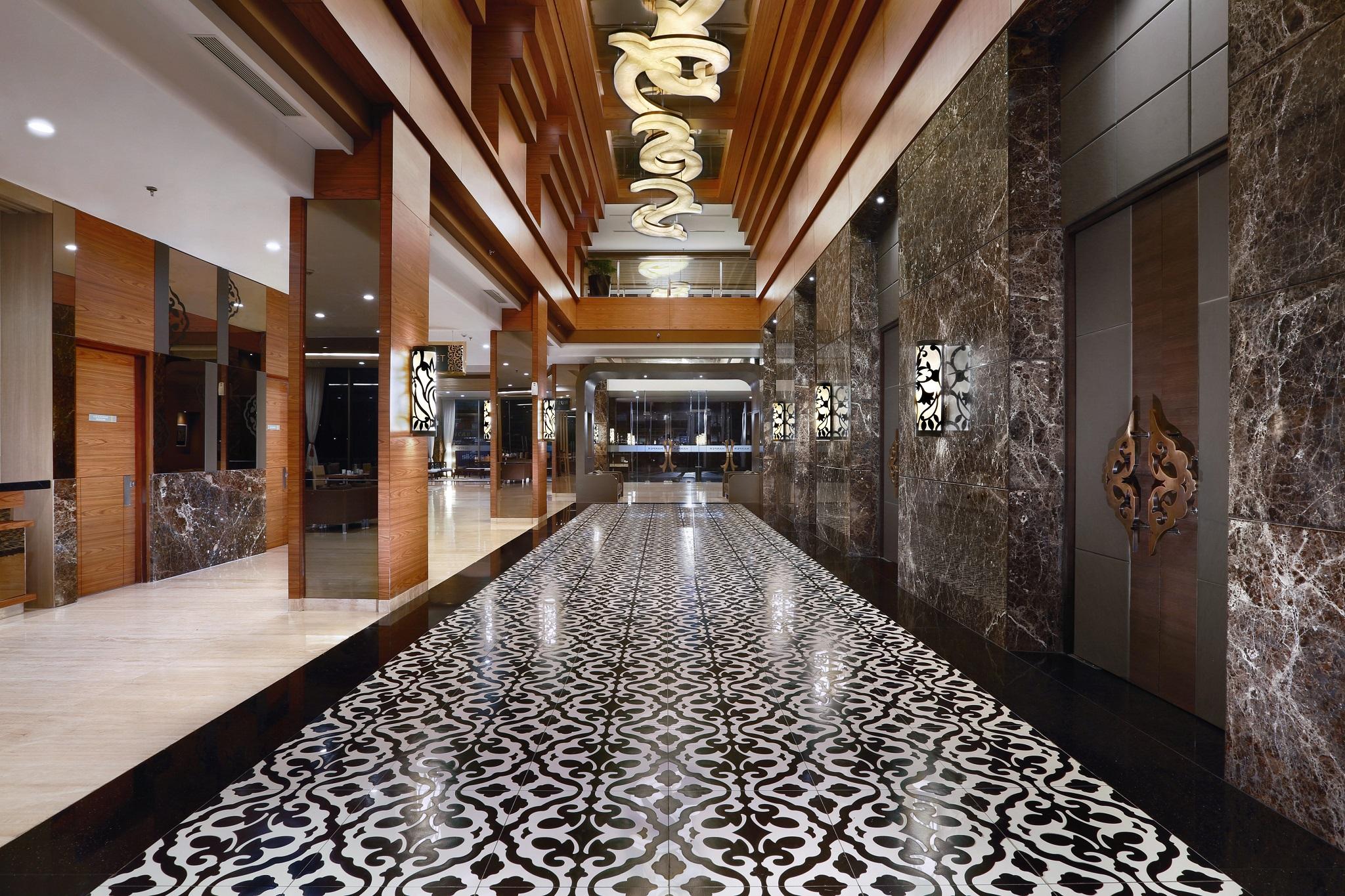 Harper Malioboro Yogyakarta By Aston Hotel Exterior photo
