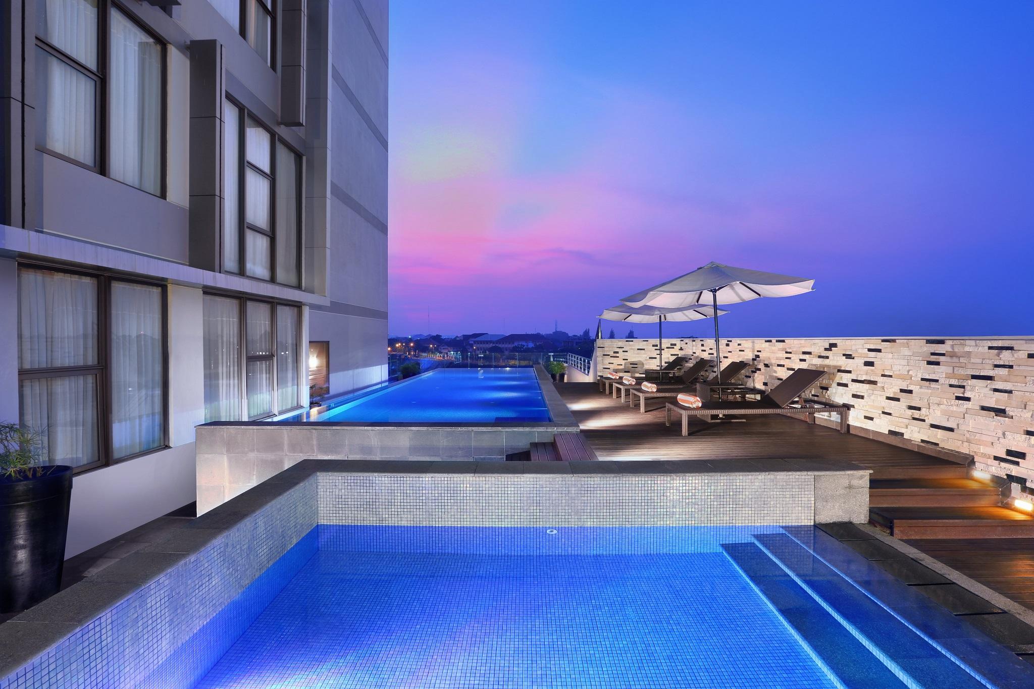 Harper Malioboro Yogyakarta By Aston Hotel Exterior photo