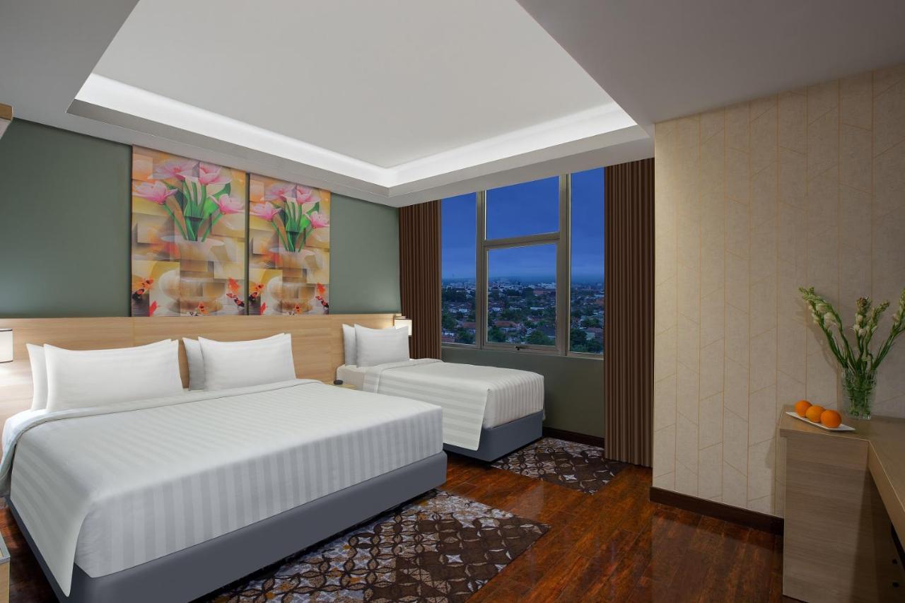 Harper Malioboro Yogyakarta By Aston Hotel Exterior photo