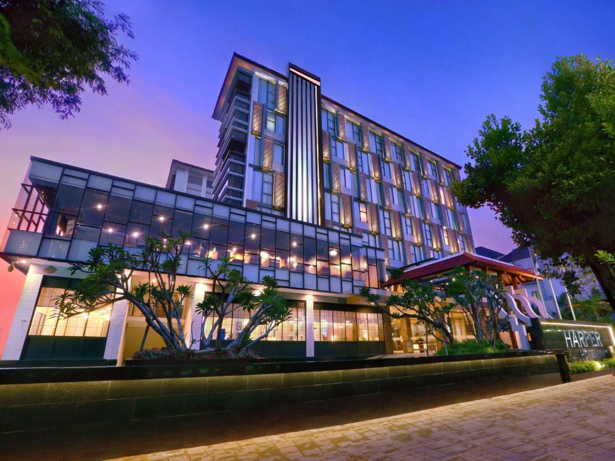 Harper Malioboro Yogyakarta By Aston Hotel Exterior photo