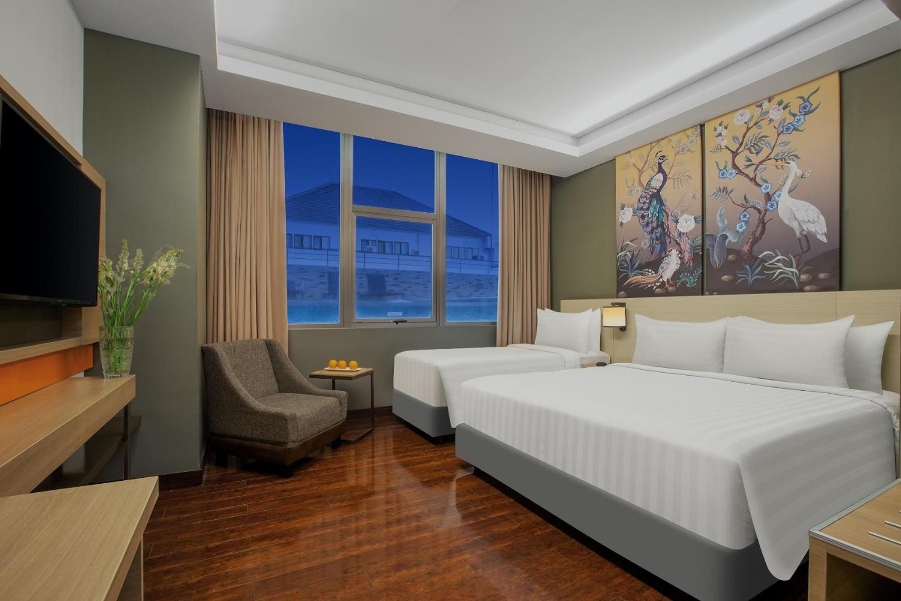 Harper Malioboro Yogyakarta By Aston Hotel Exterior photo