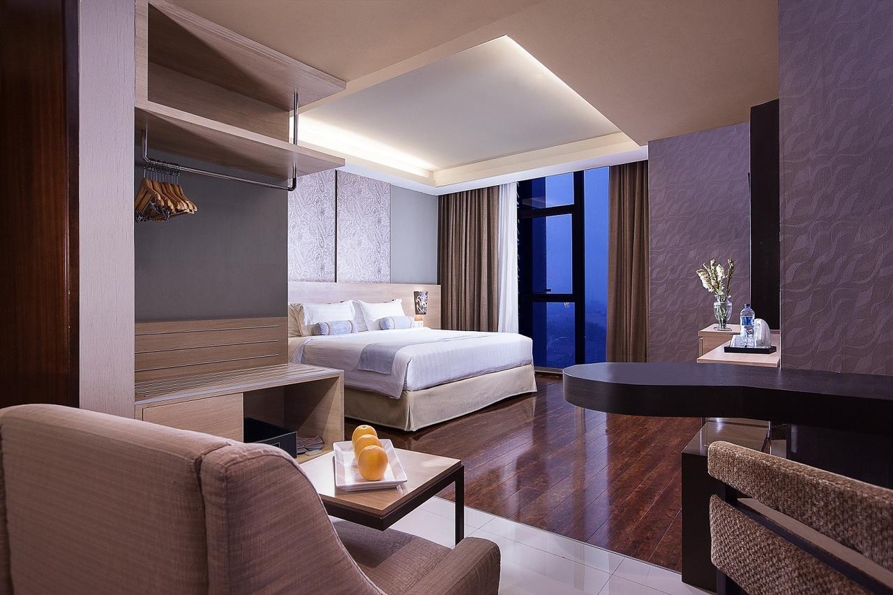 Harper Malioboro Yogyakarta By Aston Hotel Exterior photo